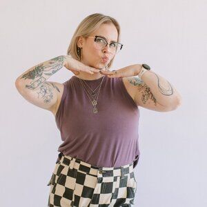 Meet your Posher, Lana